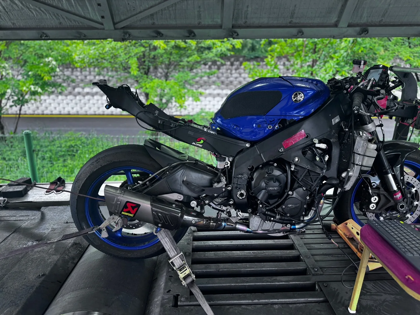 Yamaha R6 다이노 - LOZIC 바이크