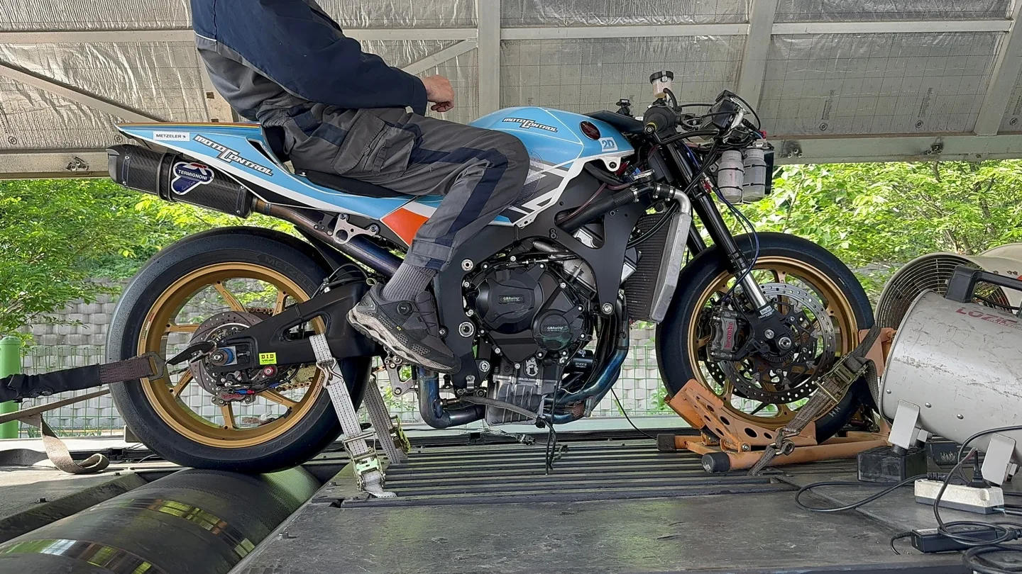 Honda CBR 다이노 - LOZIC 바이크