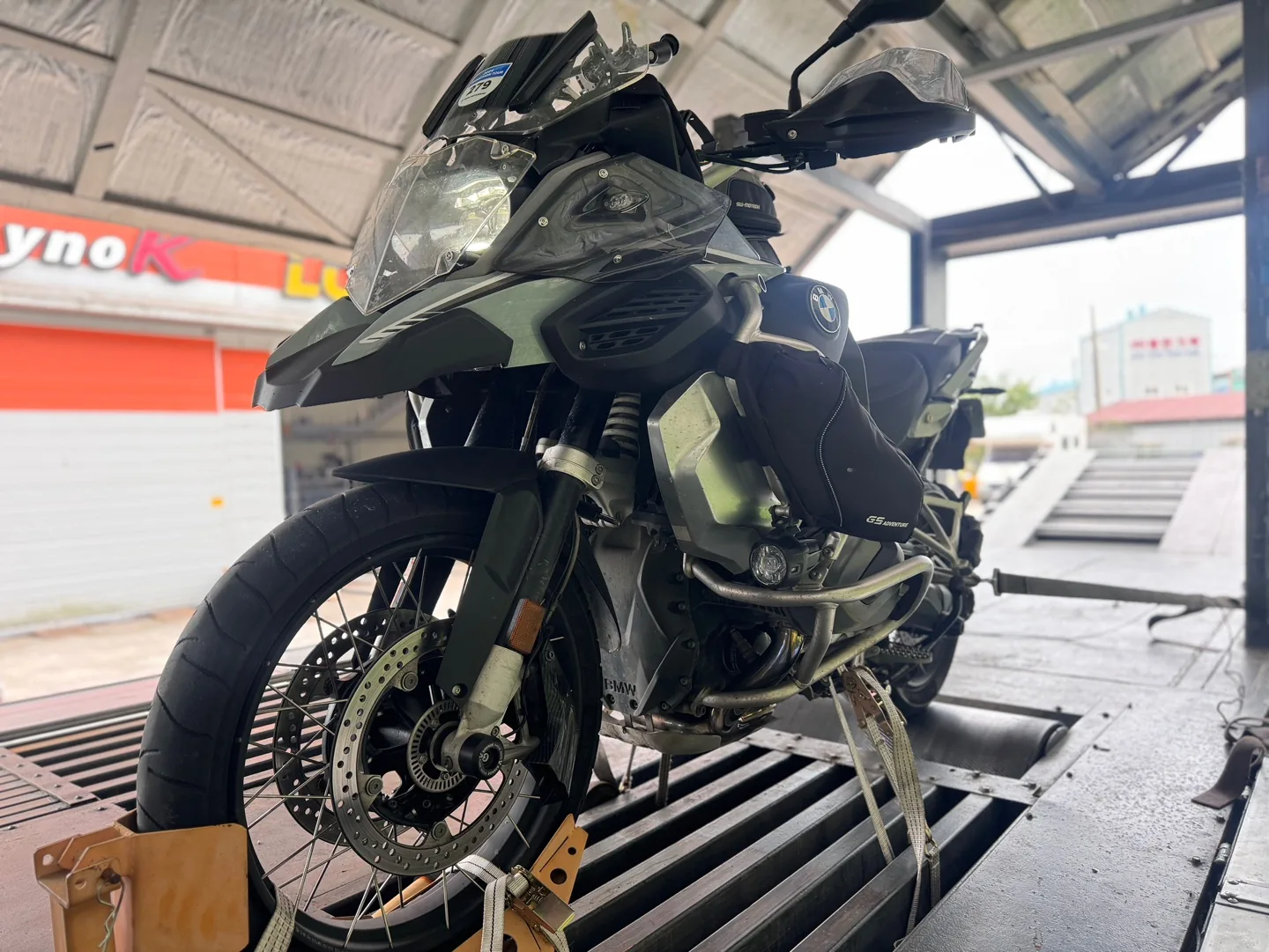 BMW R1250GS 다이노 - LOZIC 바이크